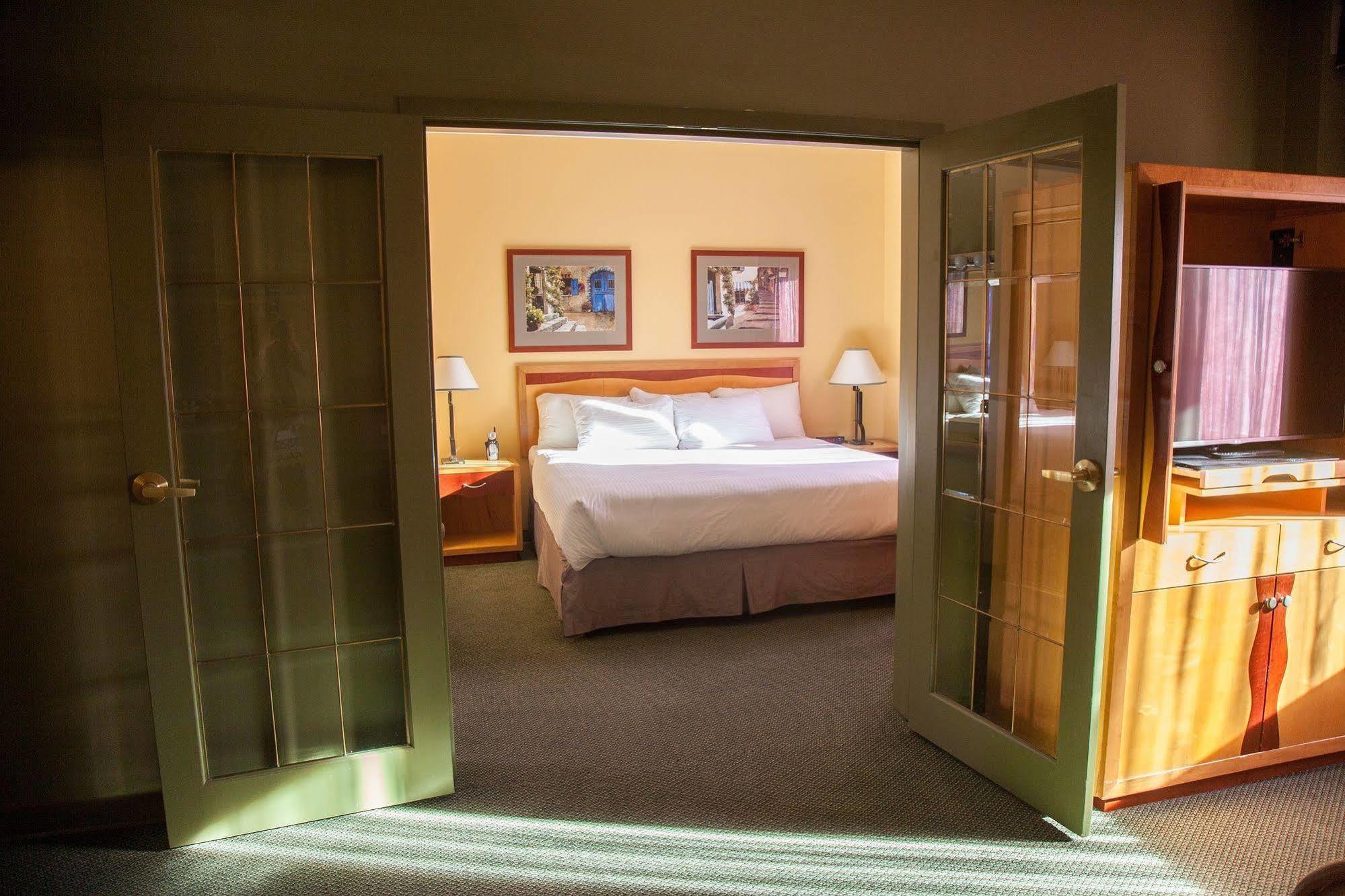 Medicine Hat Lodge, Trademark Collection By Wyndham מראה חיצוני תמונה